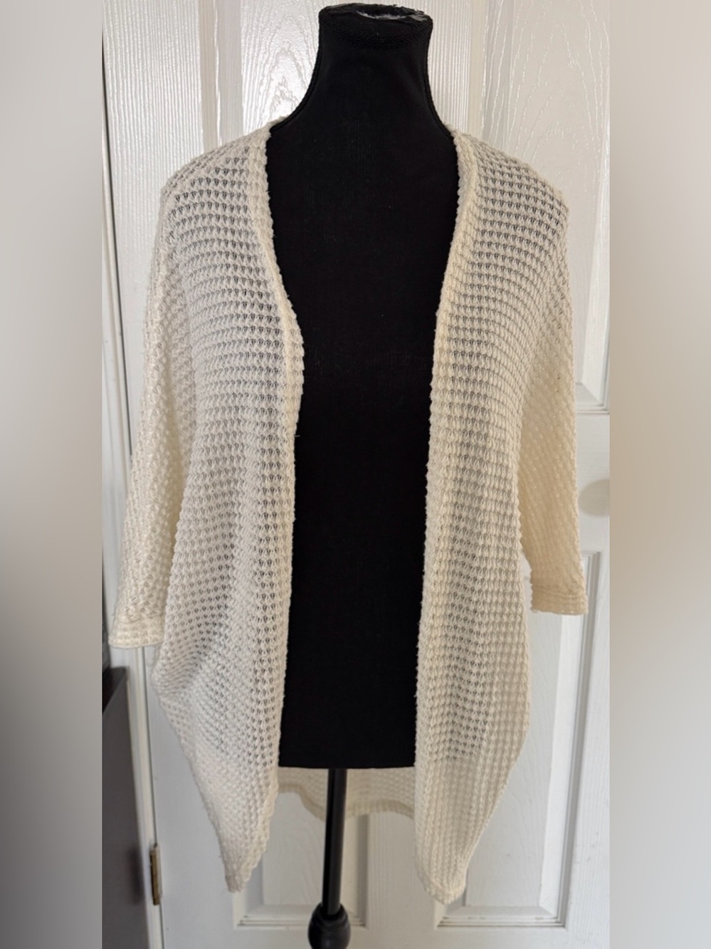 Rolla Coaster Ivory Waffle Knit Open Front Cardigan Size Medium Boho Cozy